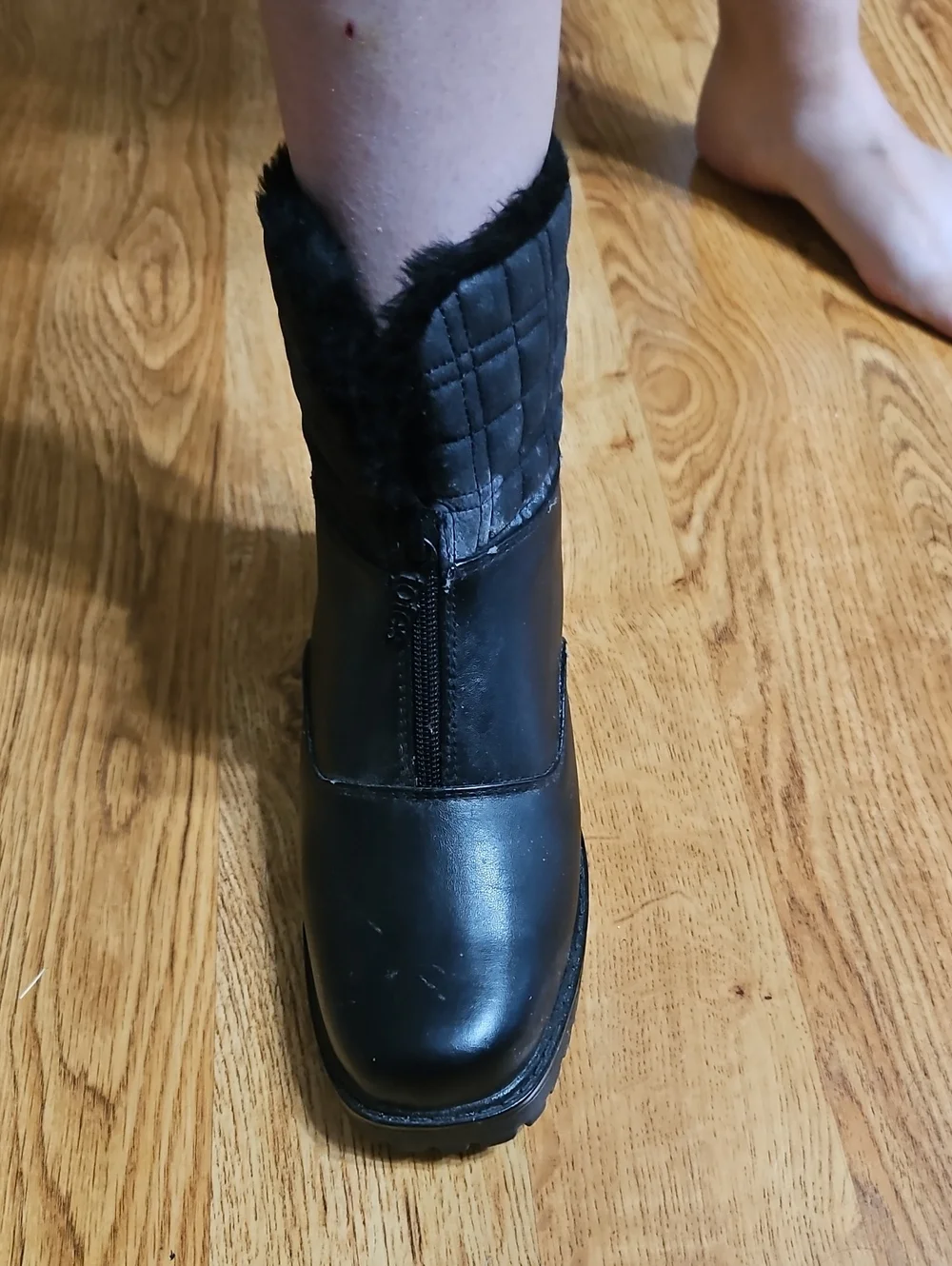 totes Black Quilted Faux-Fur Winter Ankle Boots